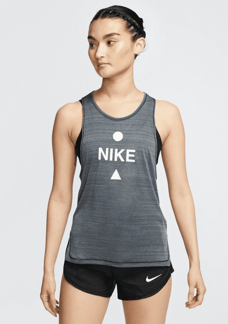 NIKEWOMENSICONCLASHTANKBETTERDD2270 010 54e51f1e 3306 4694 a1d8 52ba0ff659ad